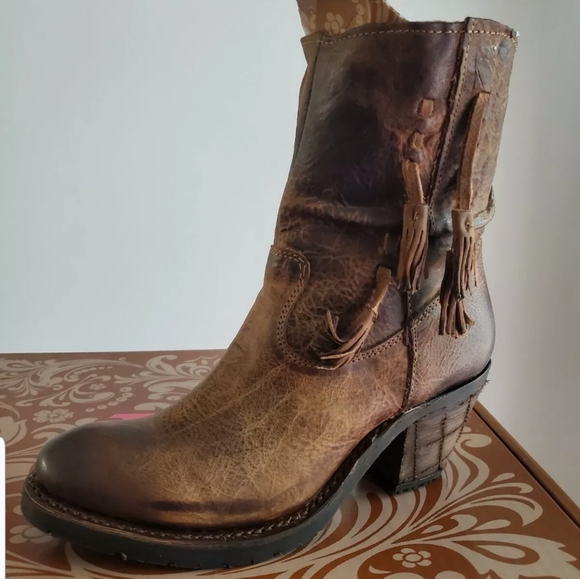 Justin boots women's TAN RUSTICO riding boot - Picture 2 of 5